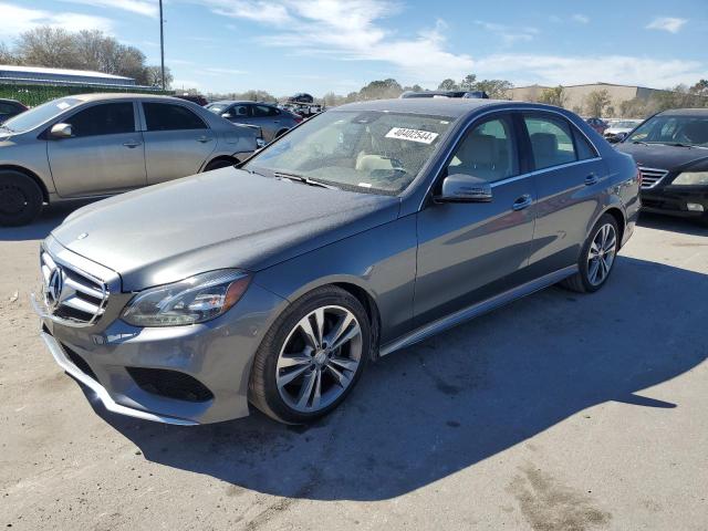 MERCEDES-BENZ-E-CLASS-WDDHF5KB2GB300432