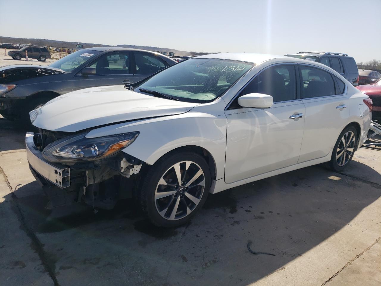 1N4AL3AP2HN318960 NISSAN ALTIMA 2017