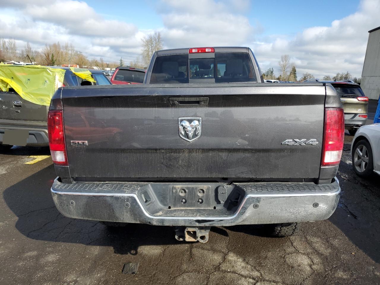 3C6UR5JLXJG363651 2018 Ram 2500 Slt