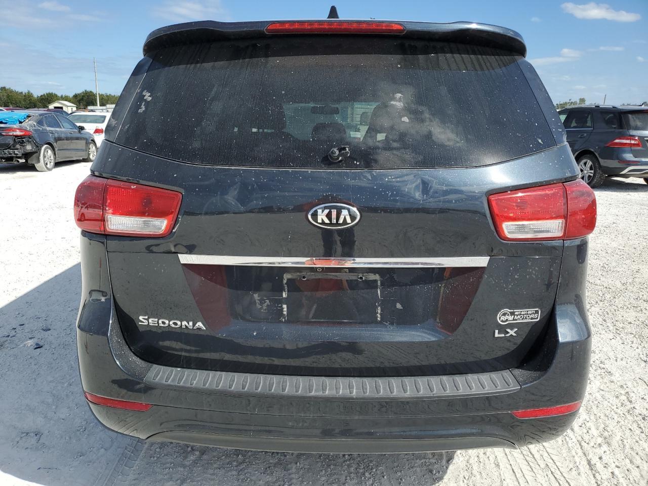 2017 Kia Sedona Lx vin: KNDMB5C15H6241185