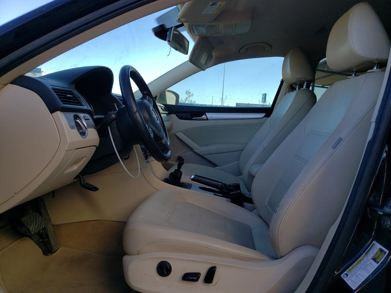 1VWBH7A36DC026798 2013 Volkswagen Passat Se