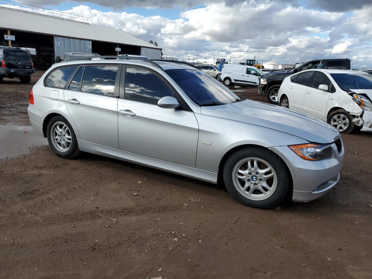 WBAVS13567FX15995 2007 BMW 328 It