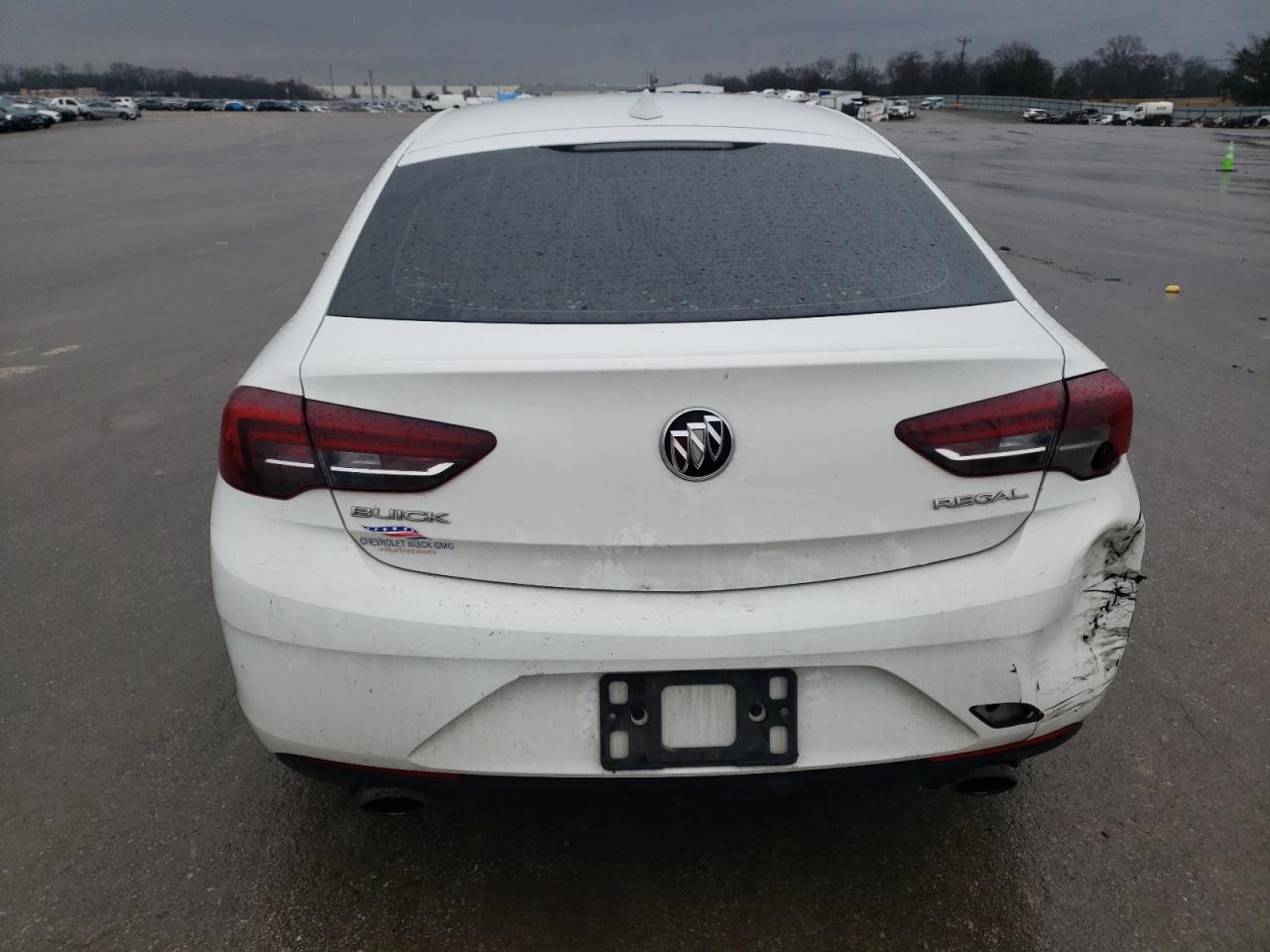 W04GP6SX9J1064292 2018 Buick Regal Essence