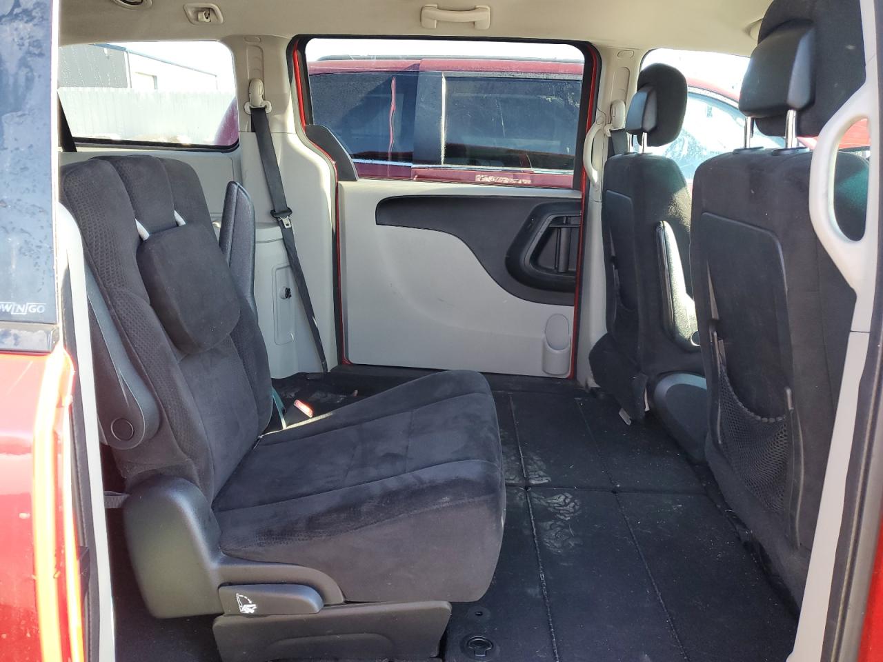 2C4RDGCG2DR752100 2013 Dodge Grand Caravan Sxt