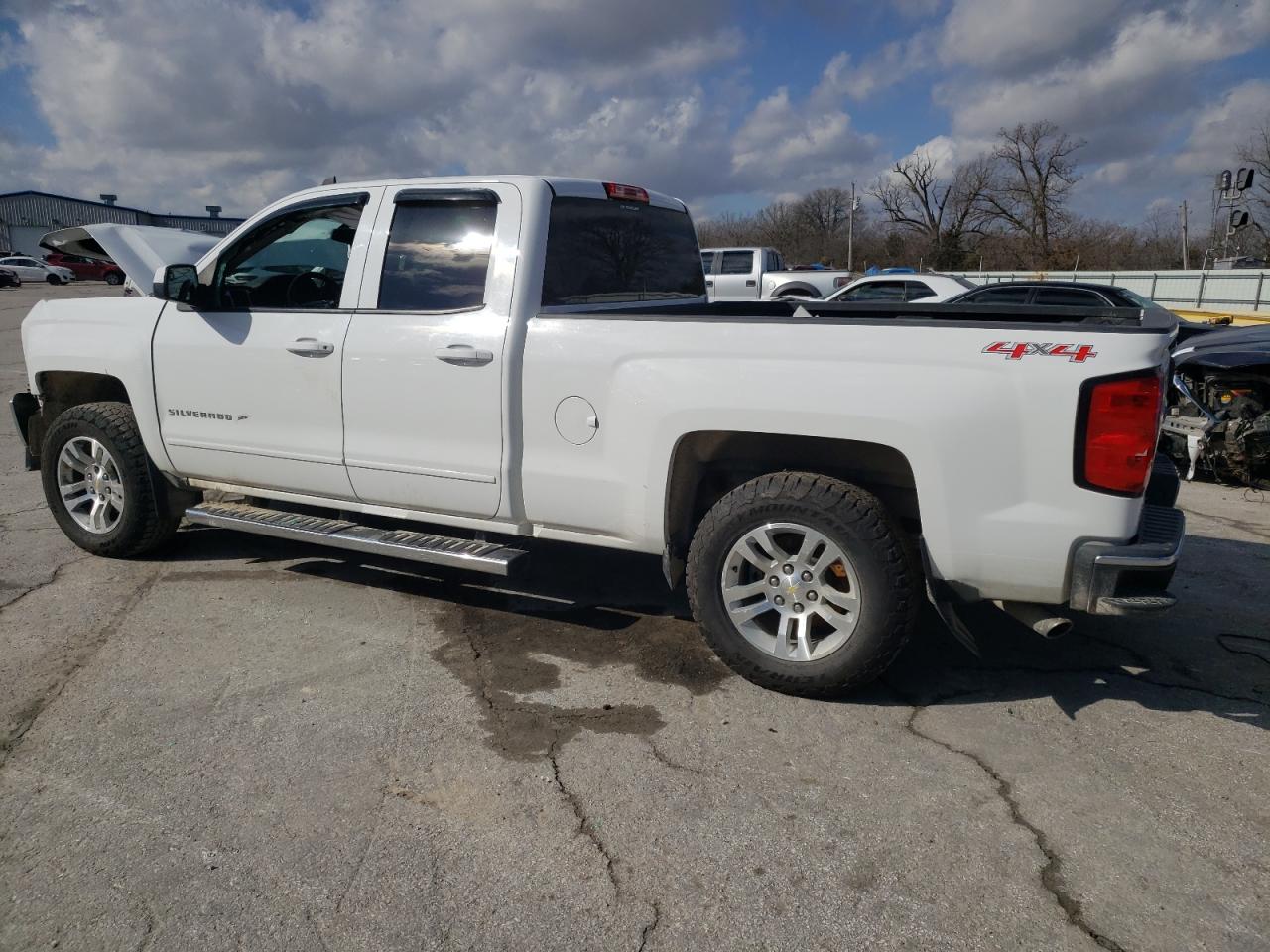 2015 Chevrolet Silverado K1500 Lt vin: 1GCVKREC4FZ439245