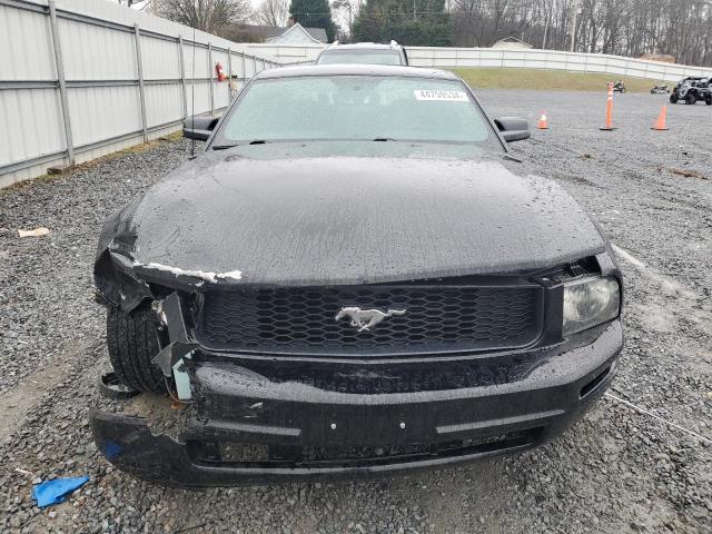 2005 Ford Mustang VIN: 1ZVFT80N455150132 Lot: 39216102