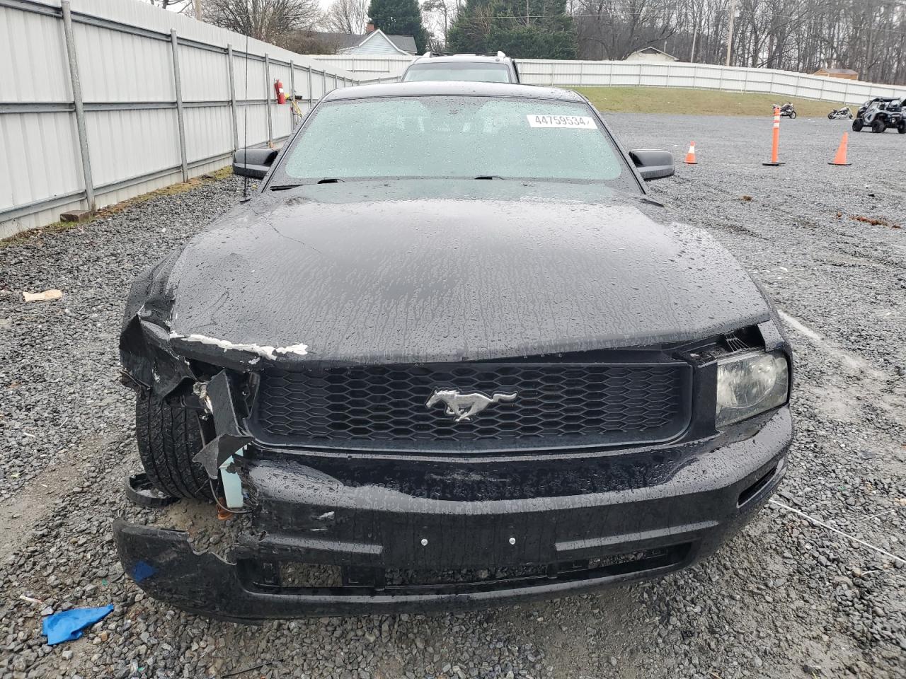 1ZVFT80N455150132 2005 Ford Mustang