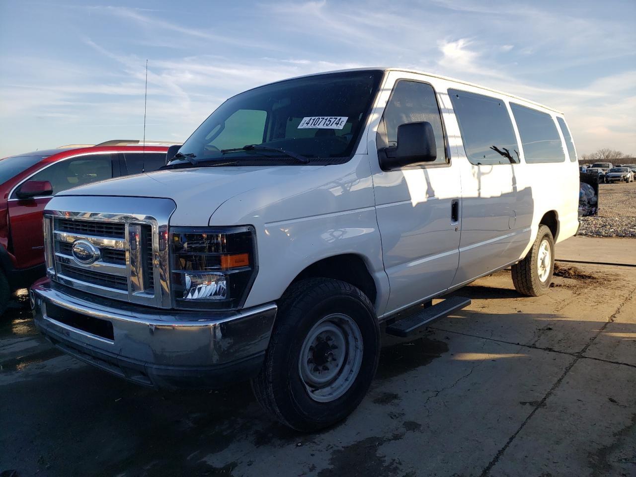 Ford E-350 2010 Econoline