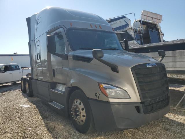 Lot #2473279234 2020 FREIGHTLINER CASCADIA 1 salvage car