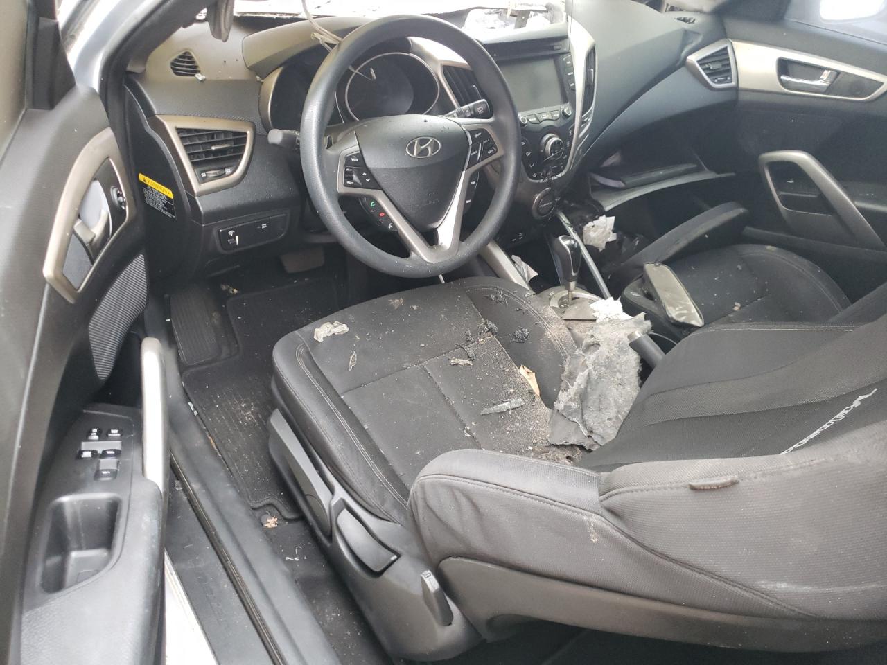 KMHTC6AD4GU299676 2016 Hyundai Veloster