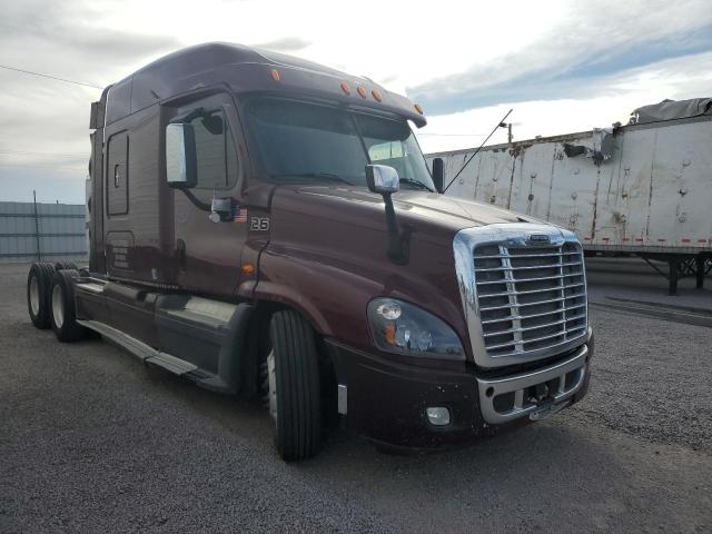 Lot #2397211802 2016 FREIGHTLINER CASCADIA 1 salvage car