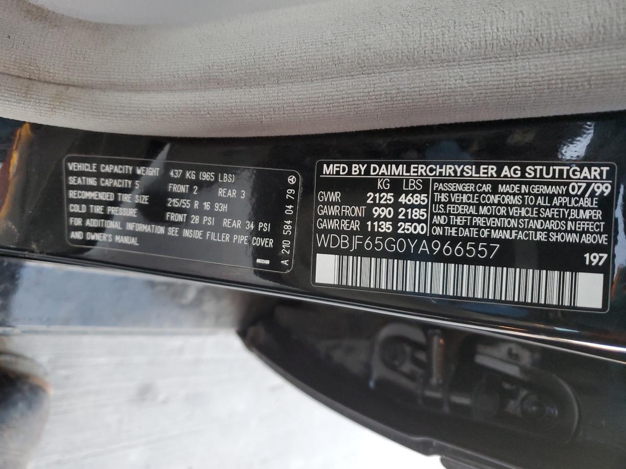 WDBJF65G0YA966557 2000 Mercedes-Benz E 320