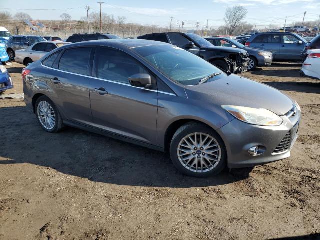 VIN WBAJA9C5XJB033782 2012 FORD FOCUS no.4