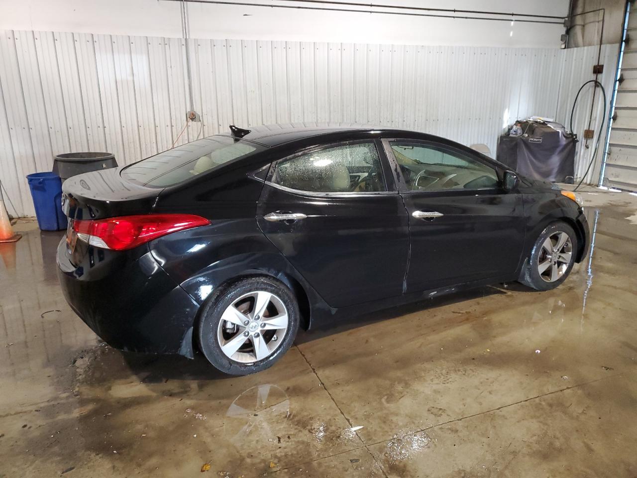 5NPDH4AE0CH135210 2012 Hyundai Elantra Gls