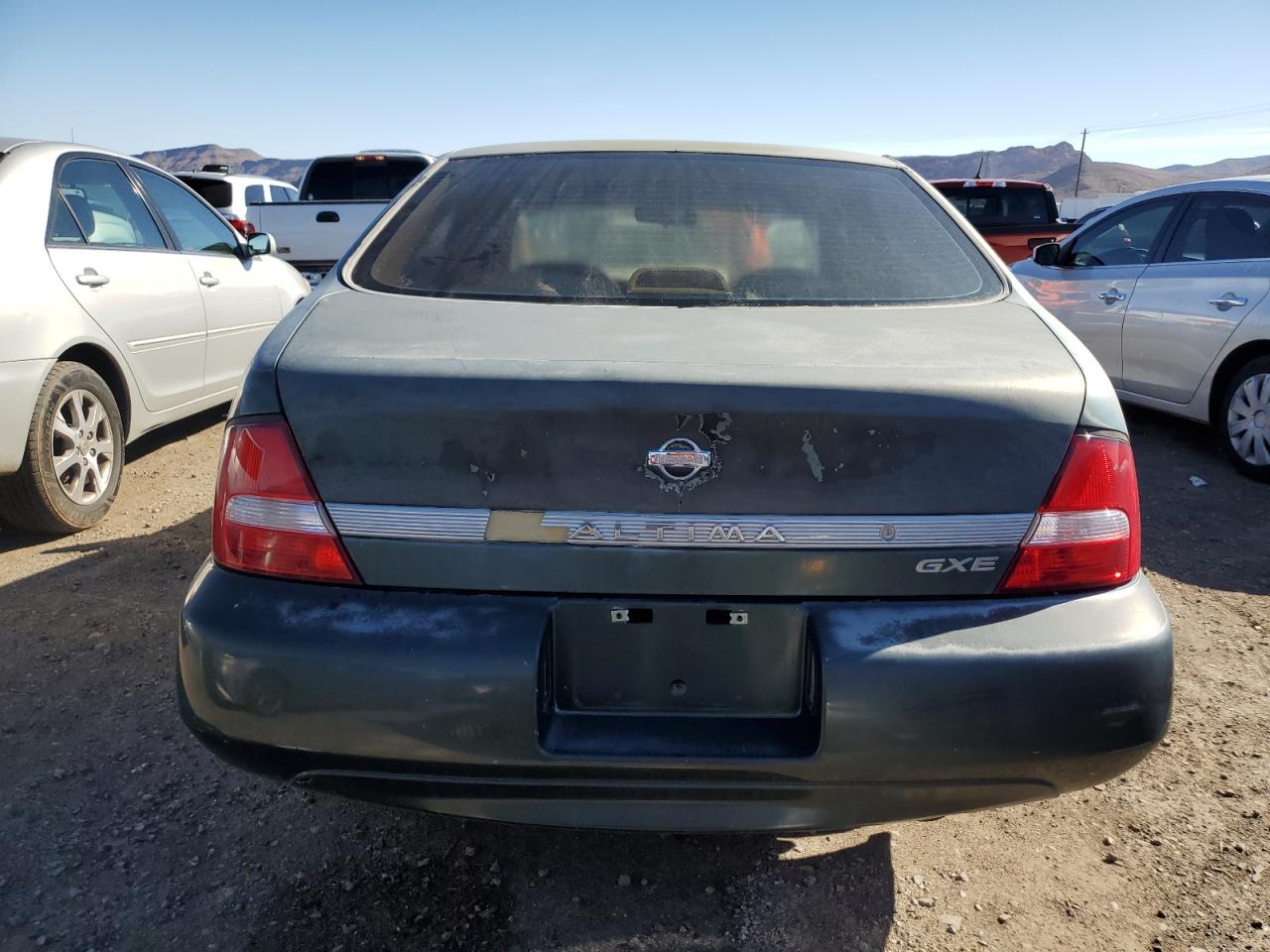 1N4DL01D9YC127694 2000 Nissan Altima Xe