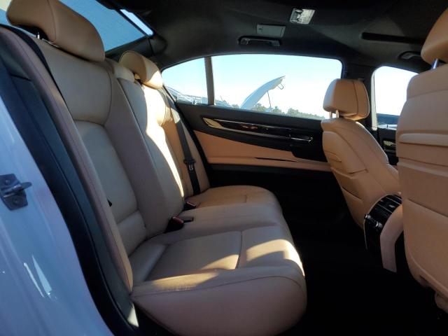 2015 BMW 740 LXI WBAYF4C55FD874195