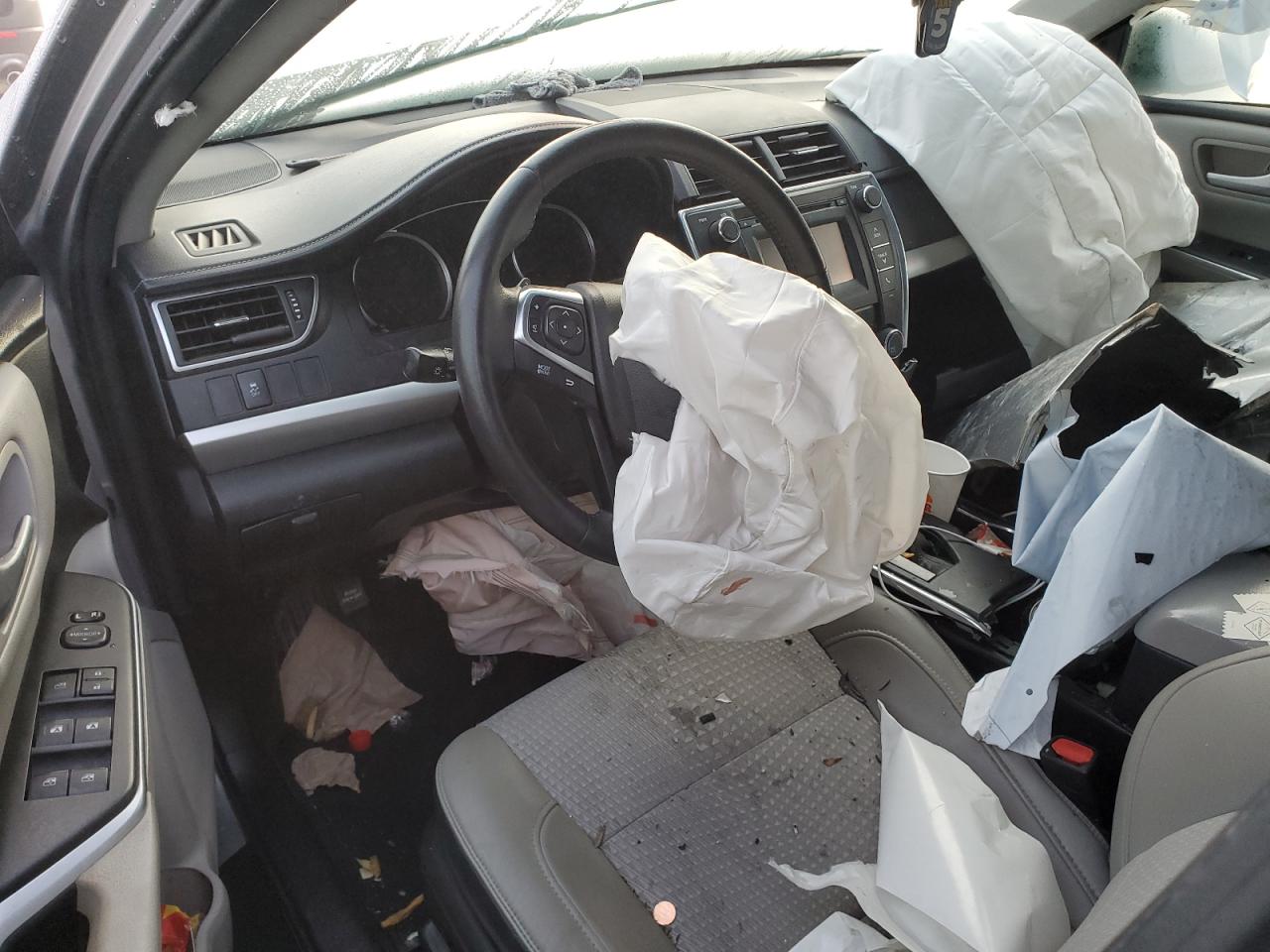 4T1BF1FK8FU495258 2015 Toyota Camry Le