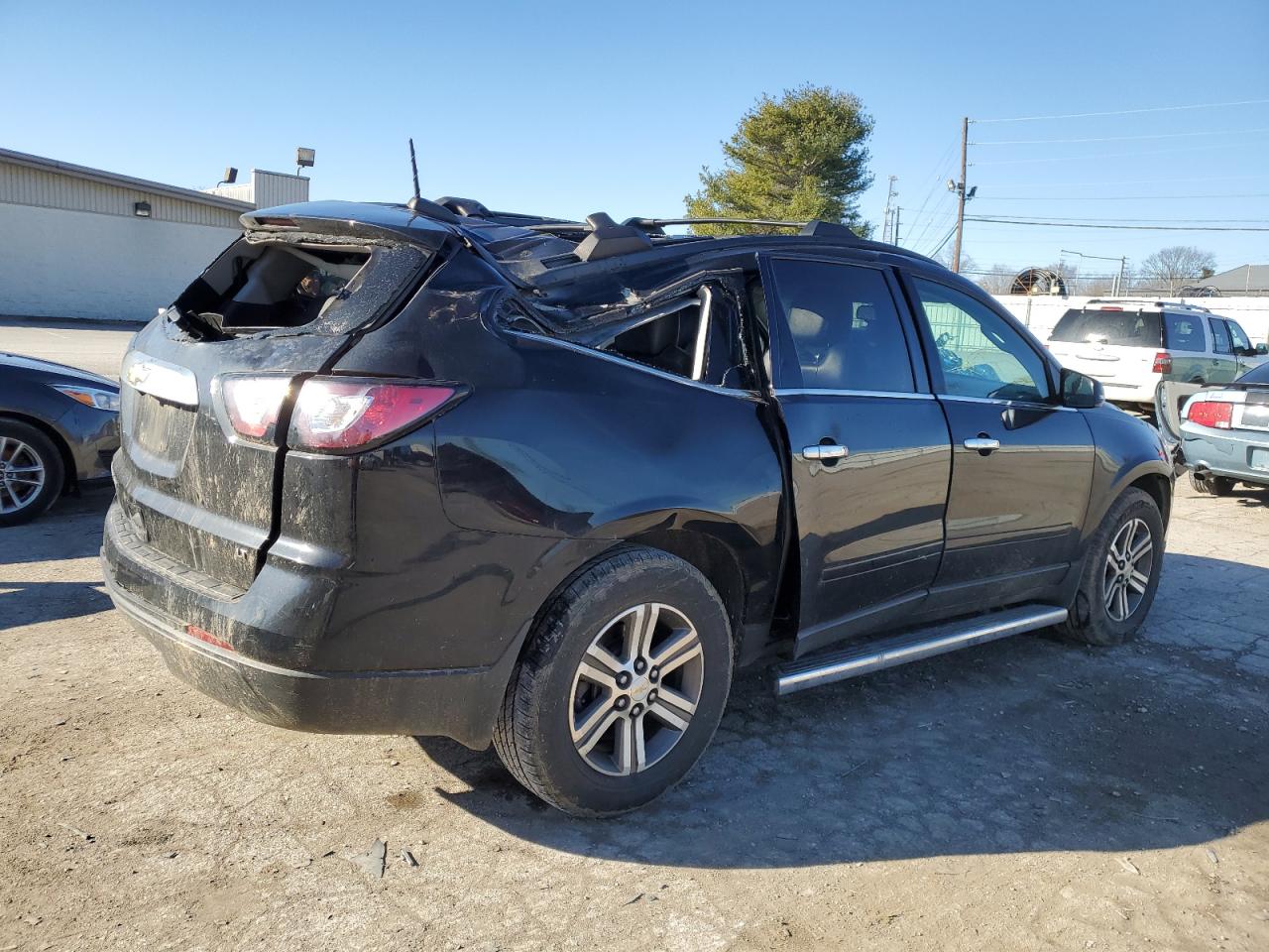 1GNKVHKD0HJ285904 2017 Chevrolet Traverse Lt