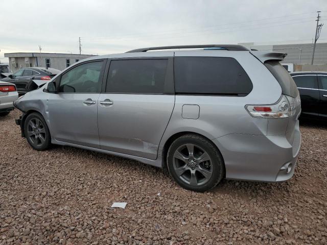 2018 TOYOTA SIENNA SE 5TDXZ3DC9JS958062