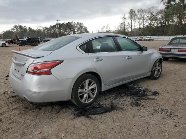 2014 Nissan Altima - Image 3