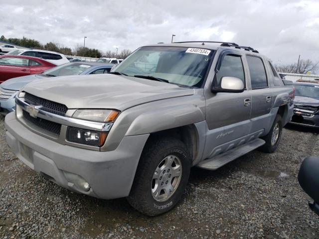 Lot #2452370833 2002 CHEVROLET AVALANCHE salvage car