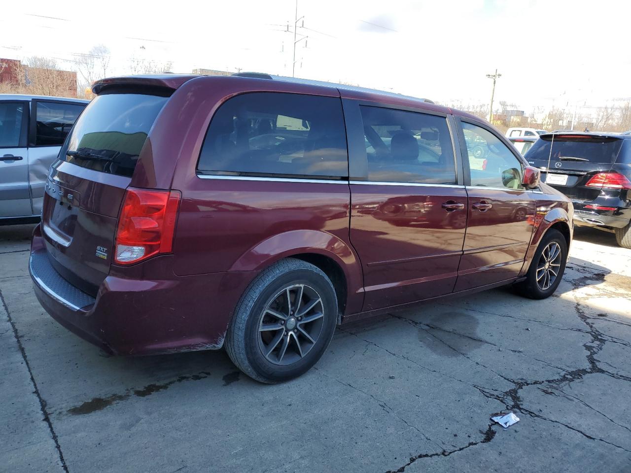 2017 Dodge Grand Caravan Sxt vin: 2C4RDGCG8HR671639