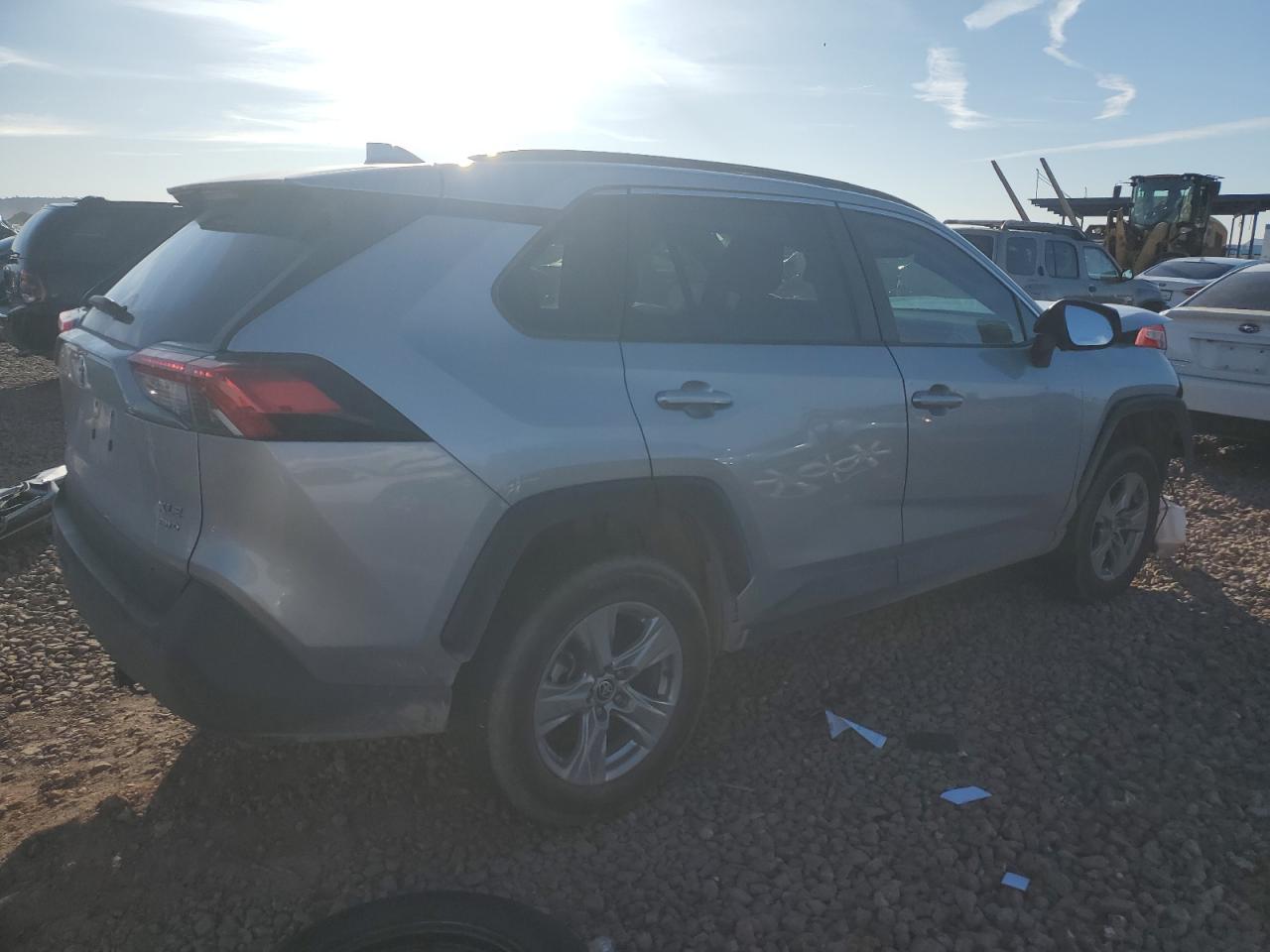 2T3P1RFV7NW277038 2022 Toyota Rav4 Xle