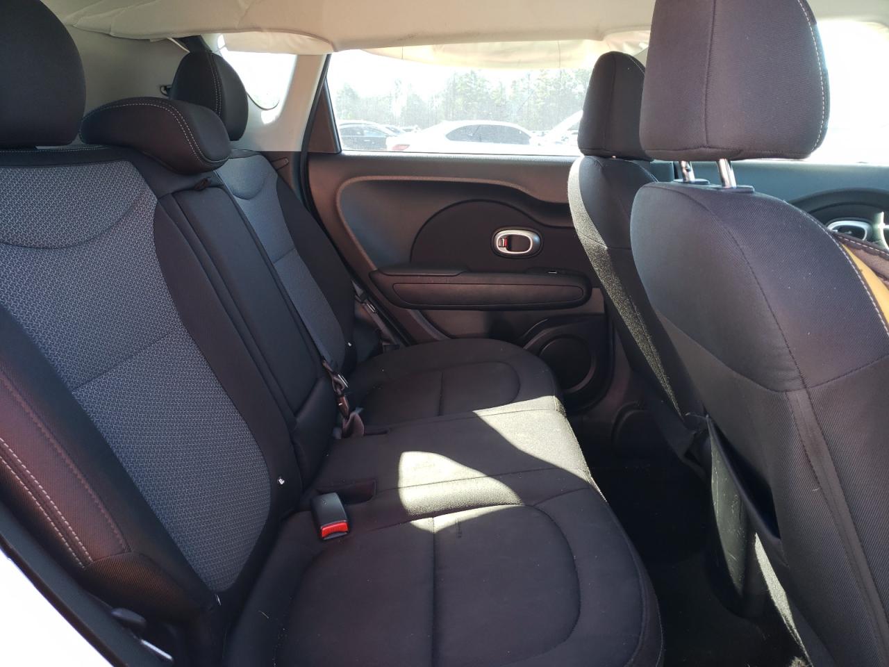 KNDJP3A59K7636230 2019 Kia Soul +