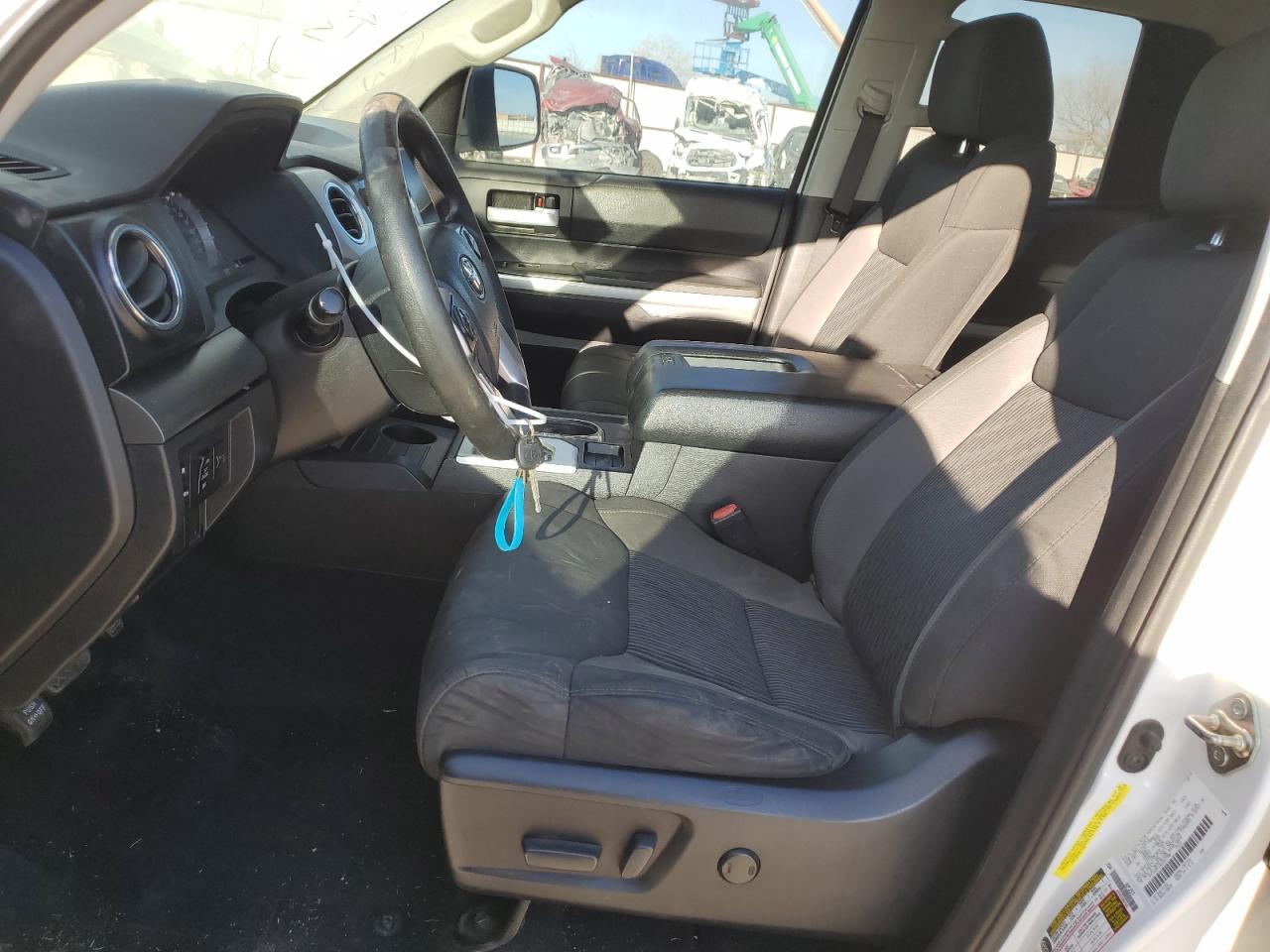 5TFUW5F18GX537780 TOYOTA TUNDRA 2016