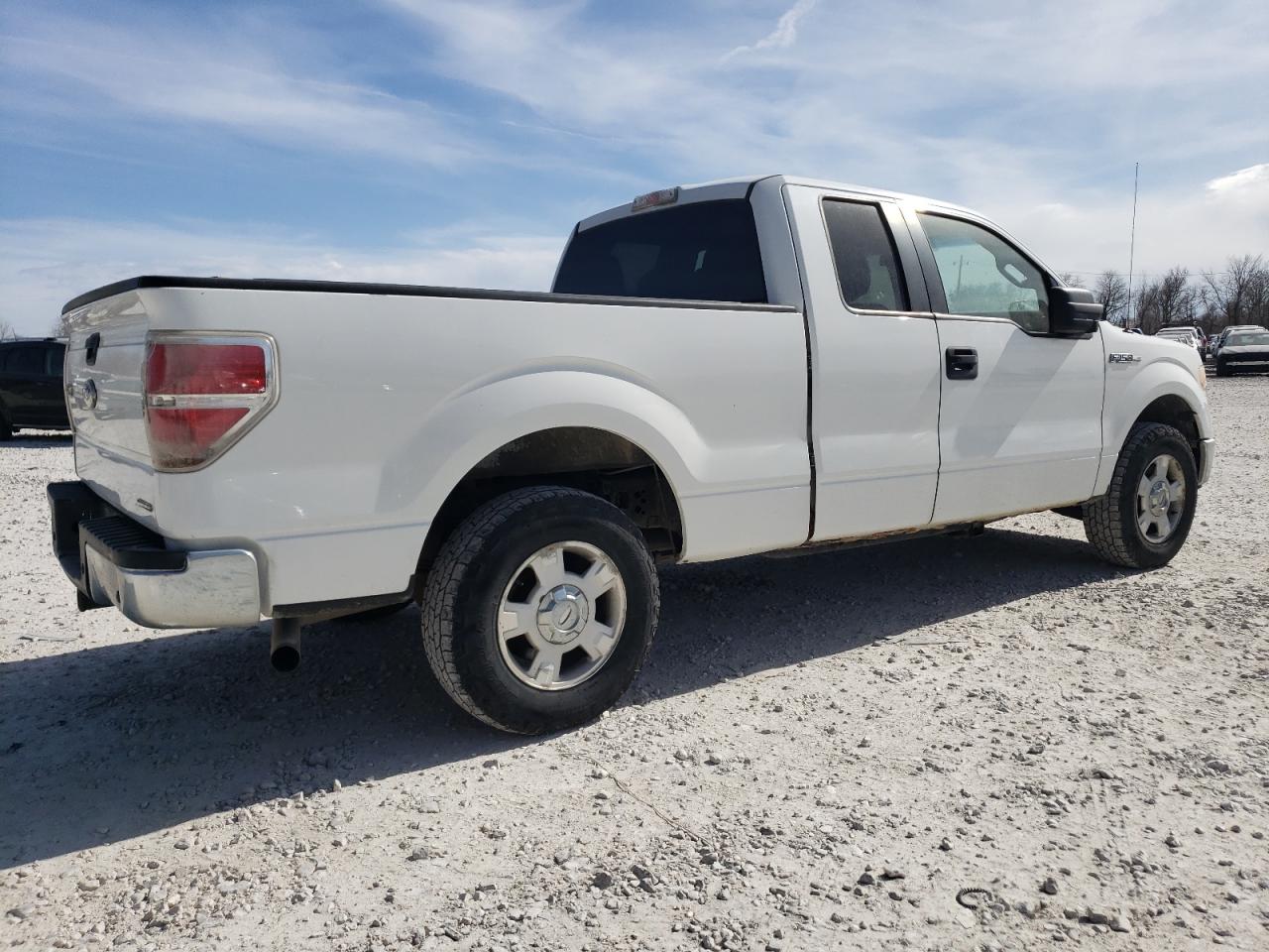 1FTFX1CF8BKD44940 2011 Ford F150 Super Cab