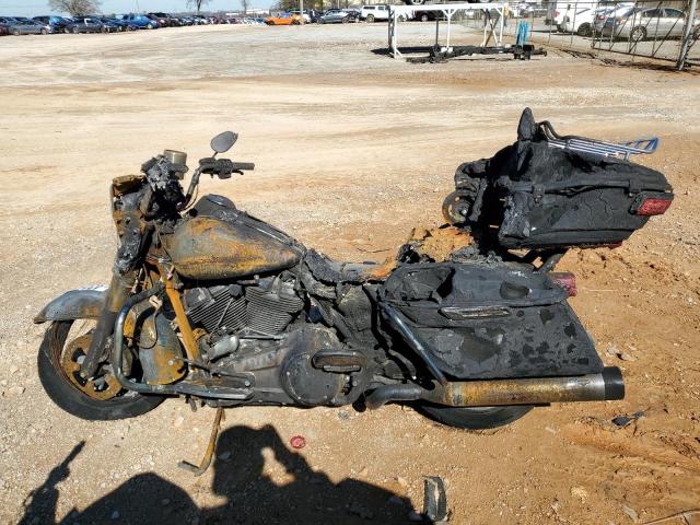 2017 HARLEY-DAVIDSON FLHTK ULTR 1HD1KED1XHB645753