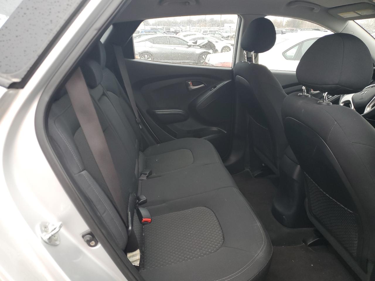 KM8JT3AC6AU112667 2010 Hyundai Tucson Gls