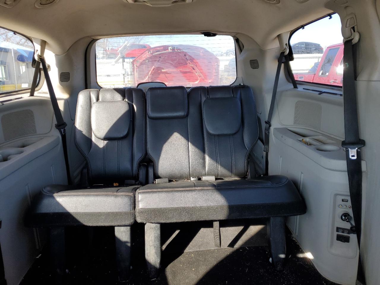 2C4RC1CG3ER179984 2014 Chrysler Town & Country Touring L