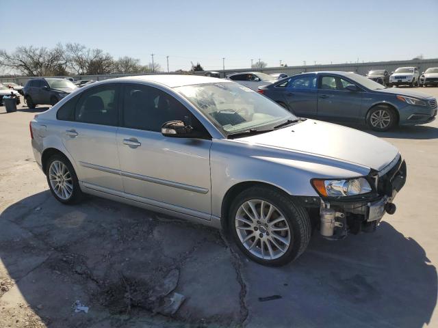 2011 Volvo S40 T5 VIN: YV1672MSXB2538543 Lot: 42502634