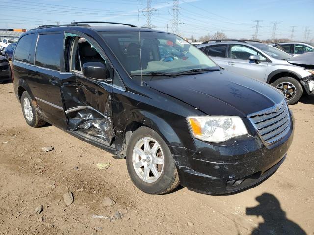 Lot #2406985171 2010 CHRYSLER TOWN & COU salvage car