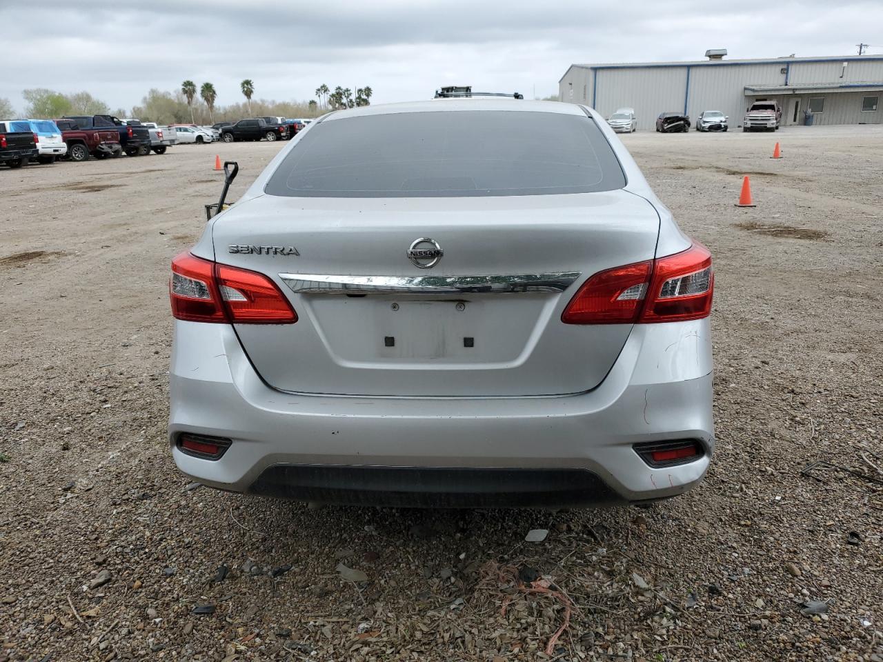 3N1AB7AP1JY344708 NISSAN SENTRA 2018