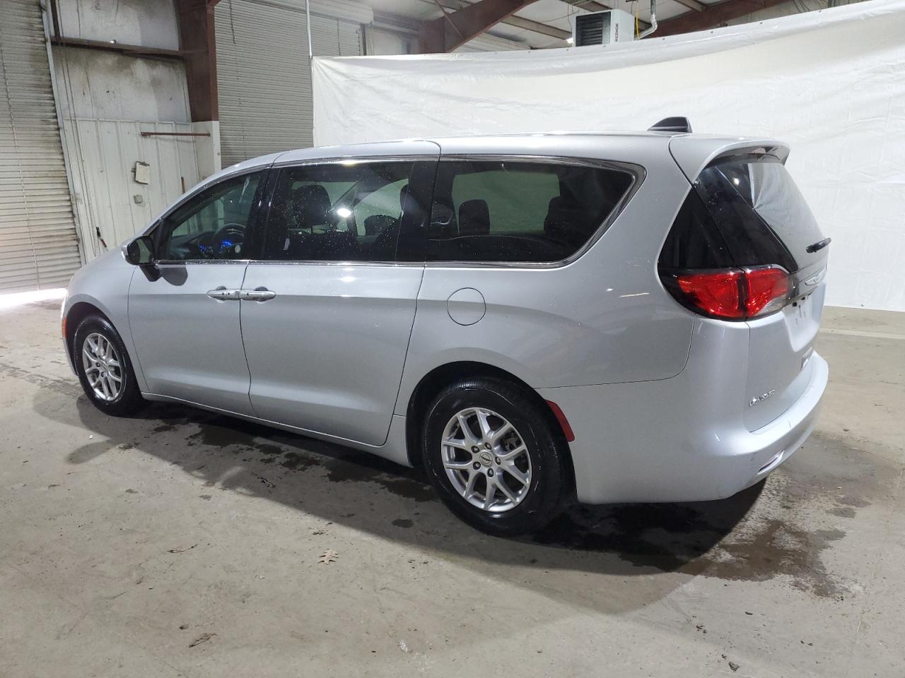 Lot #2340505622 2023 CHRYSLER VOYAGER LX