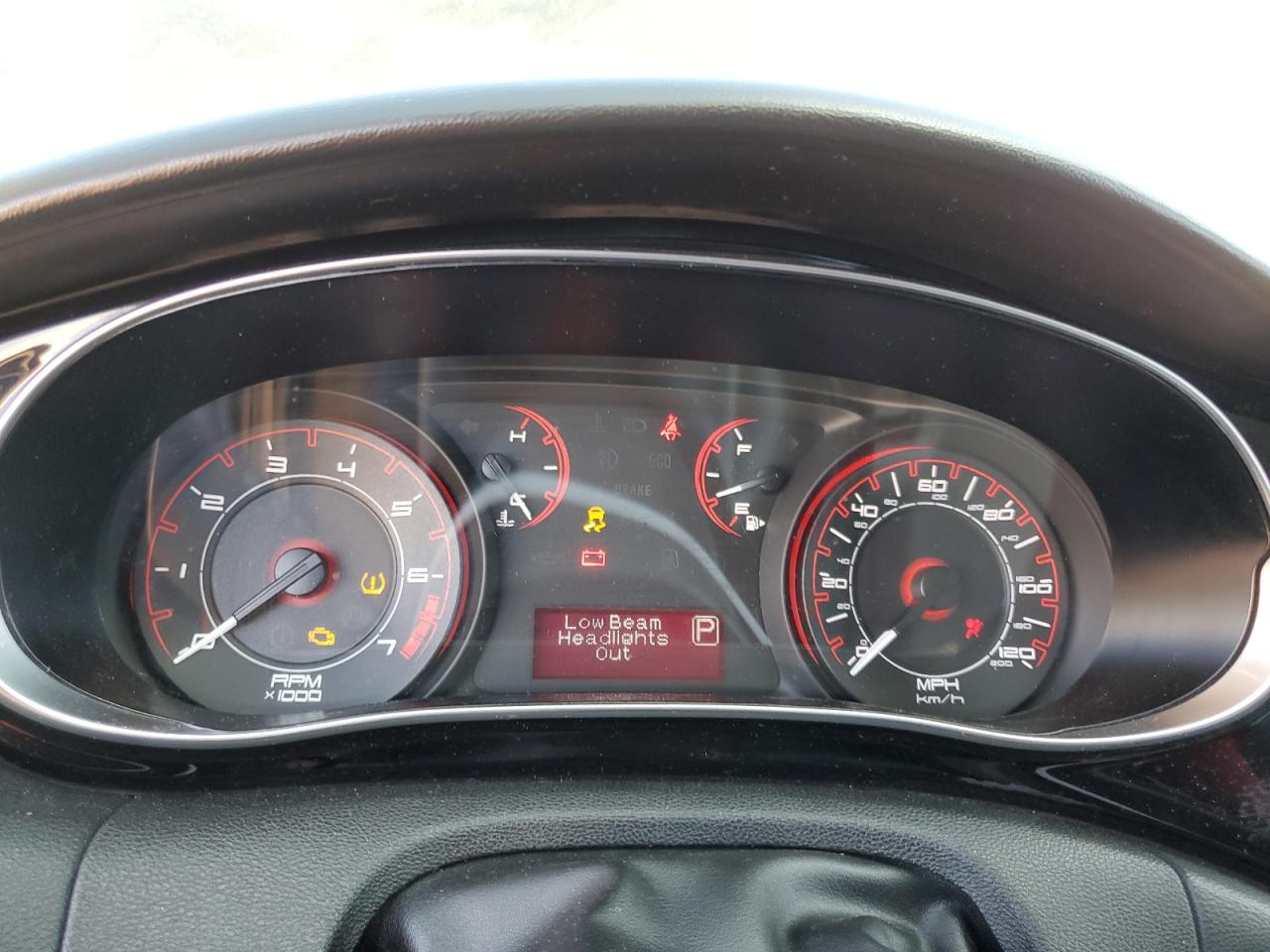 1C3CDFBAXDD110051 2013 Dodge Dart Sxt