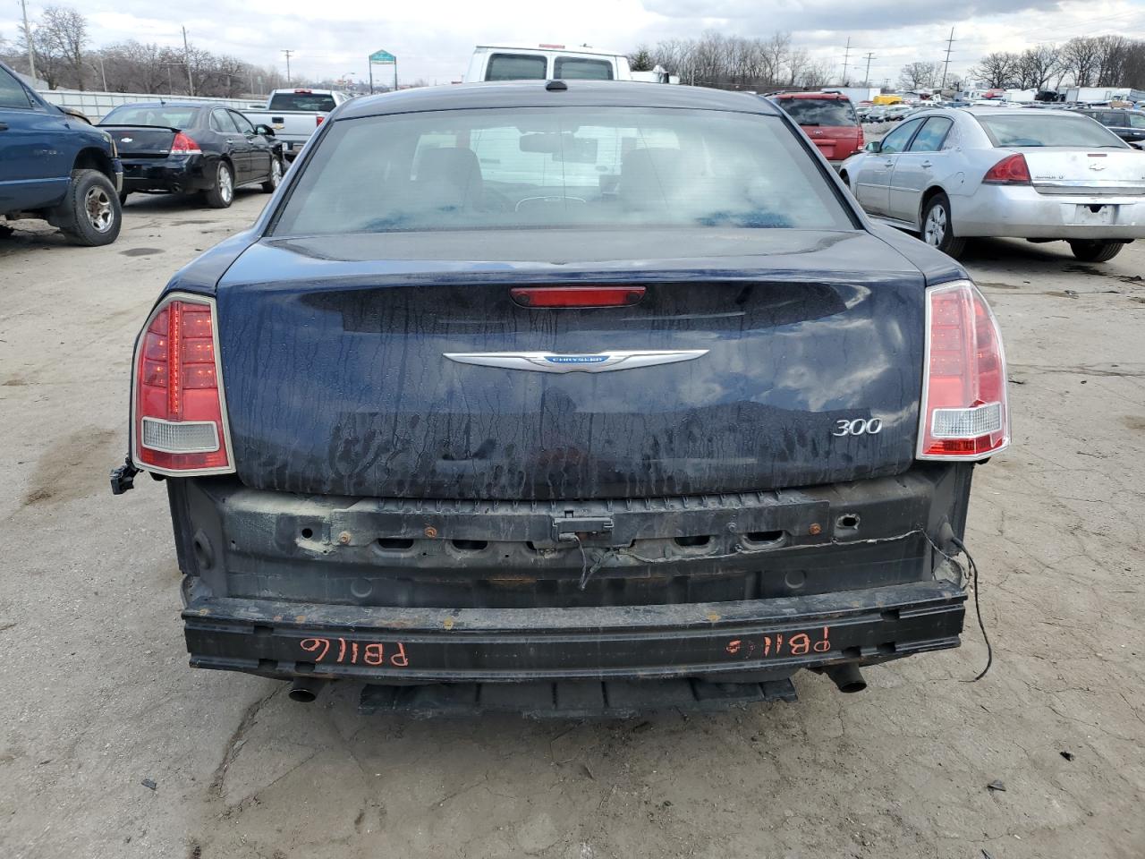 2C3CA5CG0BH560331 2011 Chrysler 300 Limited