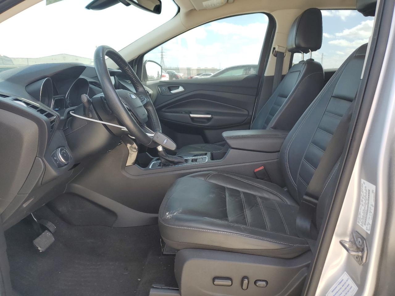 1FMCU9J90HUC99119 FORD ESCAPE 2017