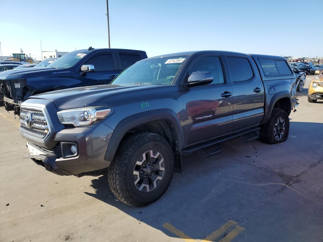 5TFAZ5CN8HX035998 2017 Toyota Tacoma Double Cab