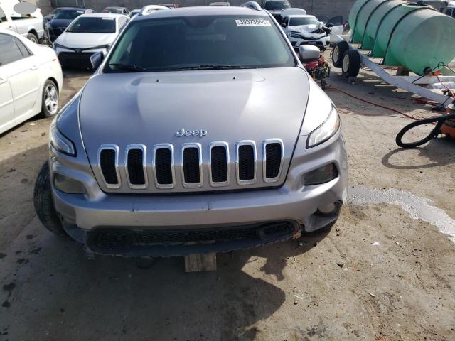 2017 Jeep Cherokee Latitude VIN: 1C4PJMCS0HD213678 Lot: 39573644