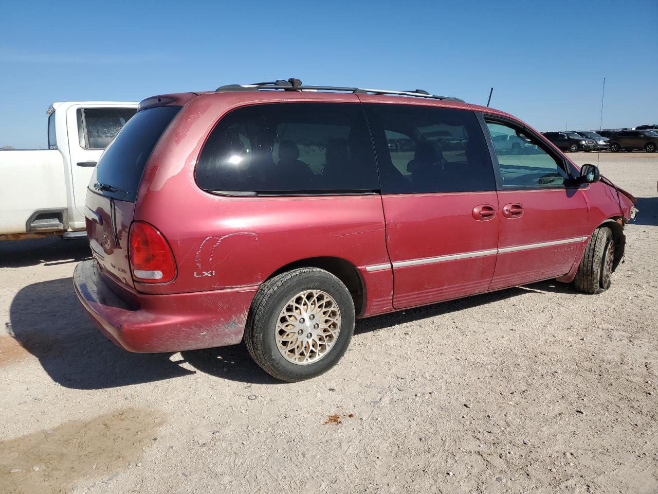 1C4GP64LXWB571803 1998 Chrysler Town & Country Lxi