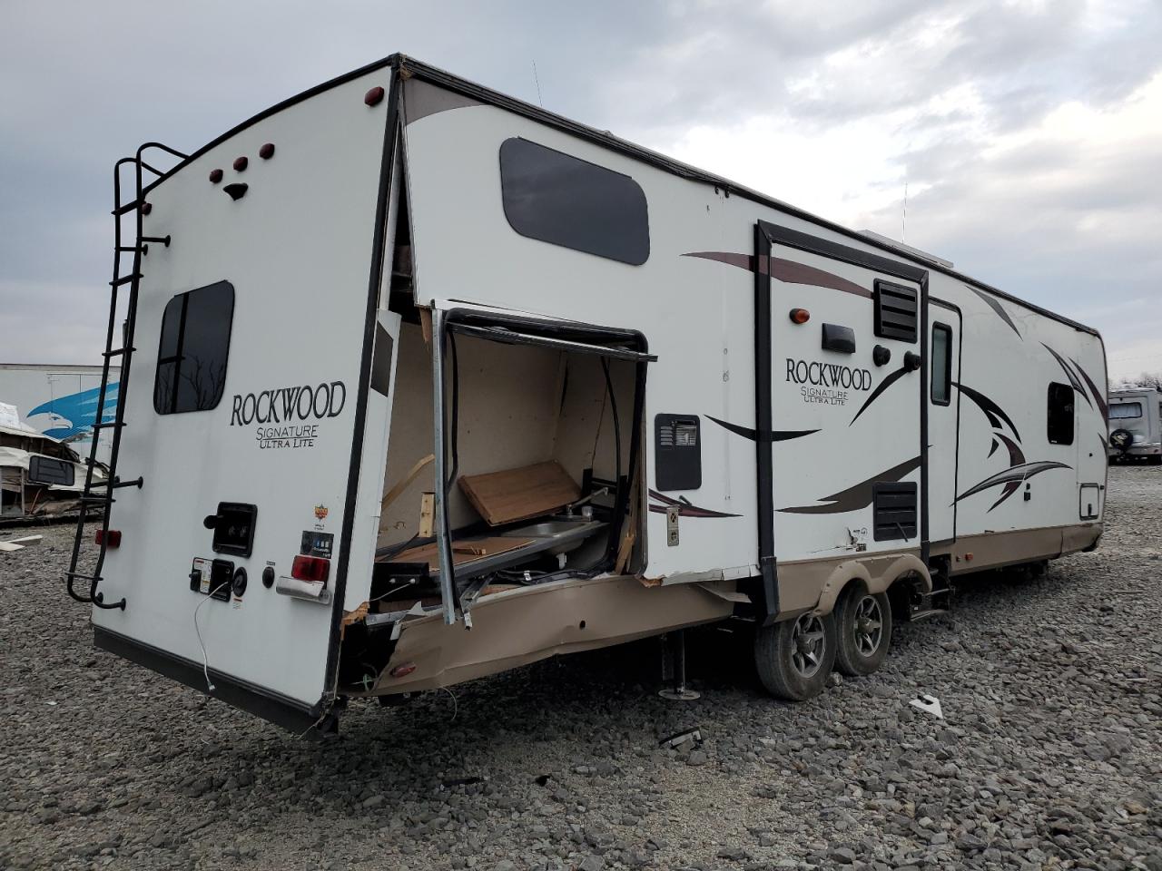 4X4TRLJ28H1877193 ROCK SIGNATURE 2017