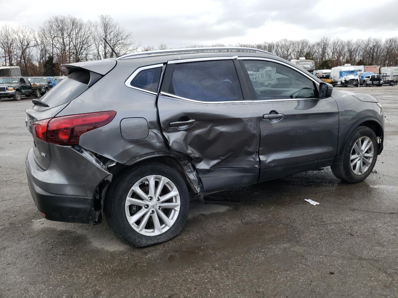 JN1BJ1CP6HW022570 NISSAN ROGUE 2017