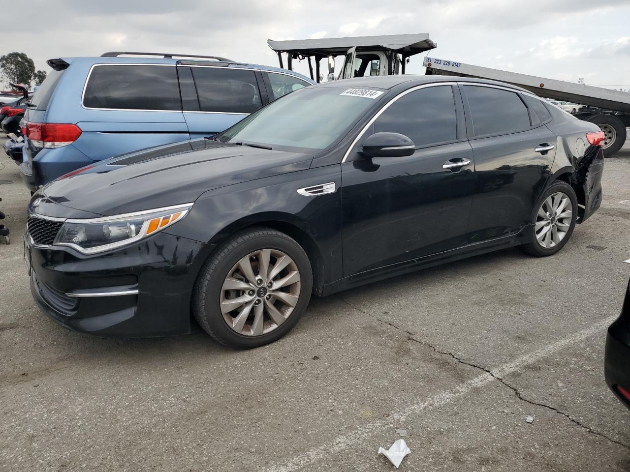 5XXGT4L38JG256504 2018 Kia Optima Lx