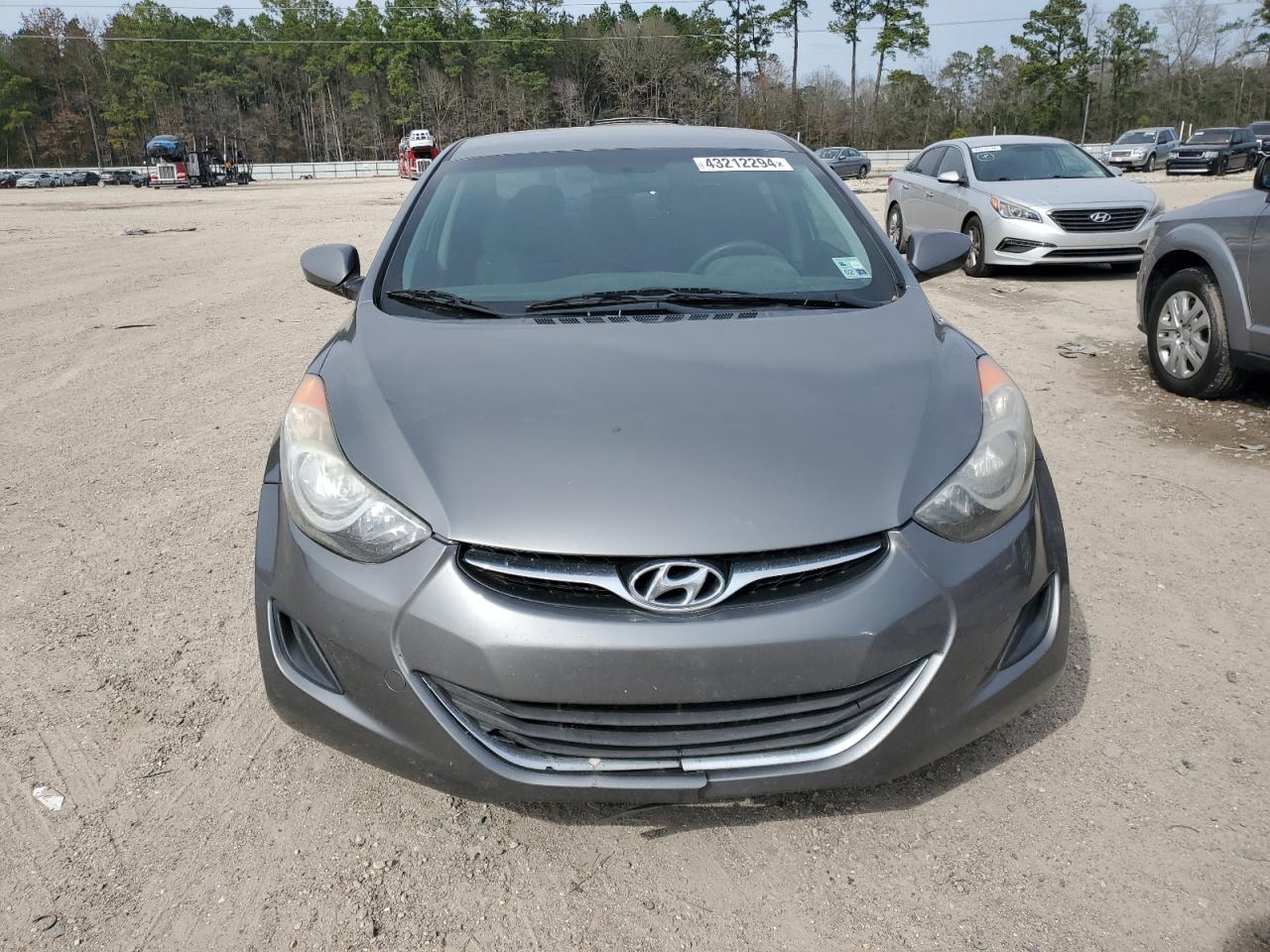 5NPDH4AE8DH193390 2013 Hyundai Elantra Gls