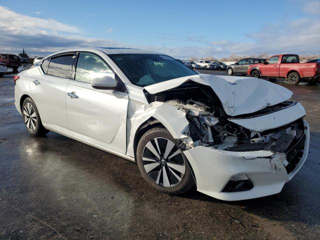 VIN 1N4BL4DV8KC151446 2019 Nissan Altima, SV no.4