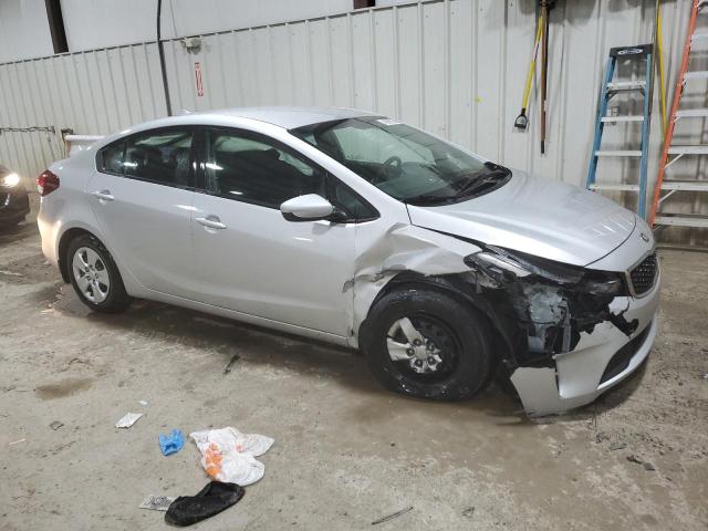 2018 Kia Forte - Image 4