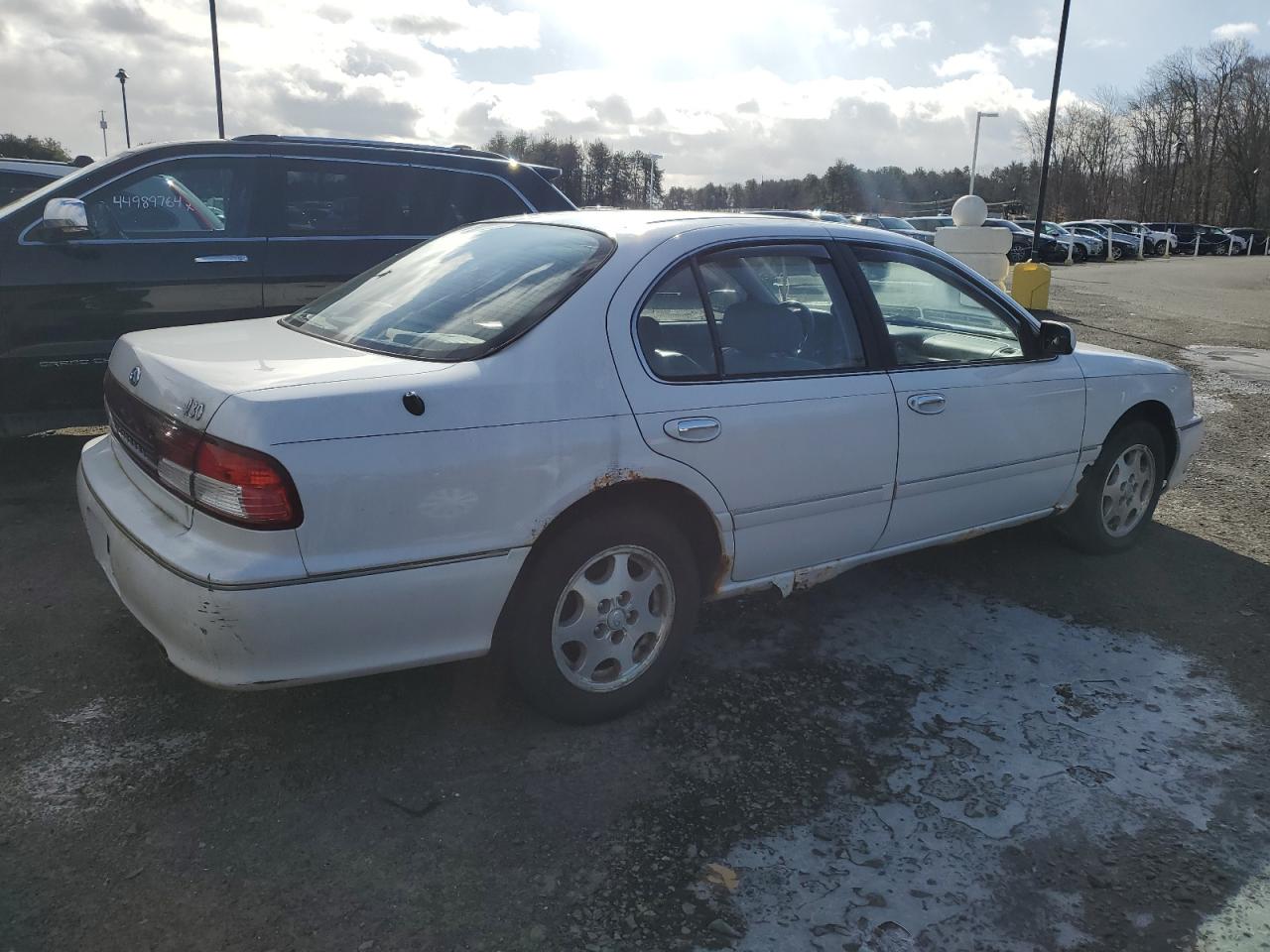 JNKCA21A7WT625062 1998 Infiniti I30